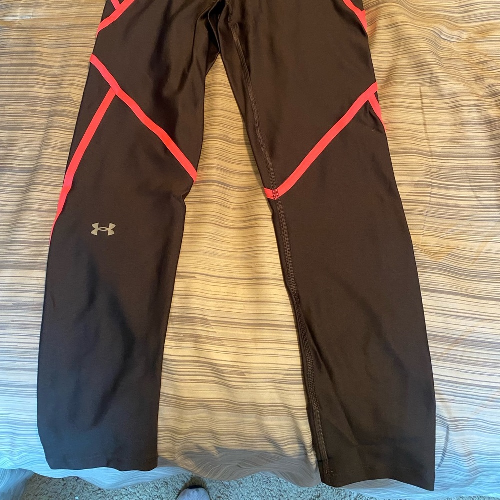 Under armor medium Capri workout pants